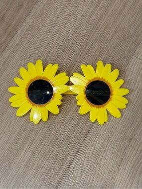 The Terrifier 2 Sunflower Sunglasses Halloween Costume Yellow Accessory i17
